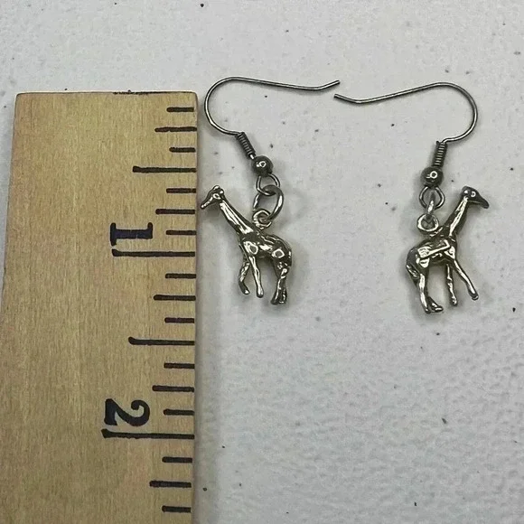 Sterling Silver 925 Giraffe 3D Dangle Drop Hook Earrings Vintage Animal Cute - Picture 5 of 5